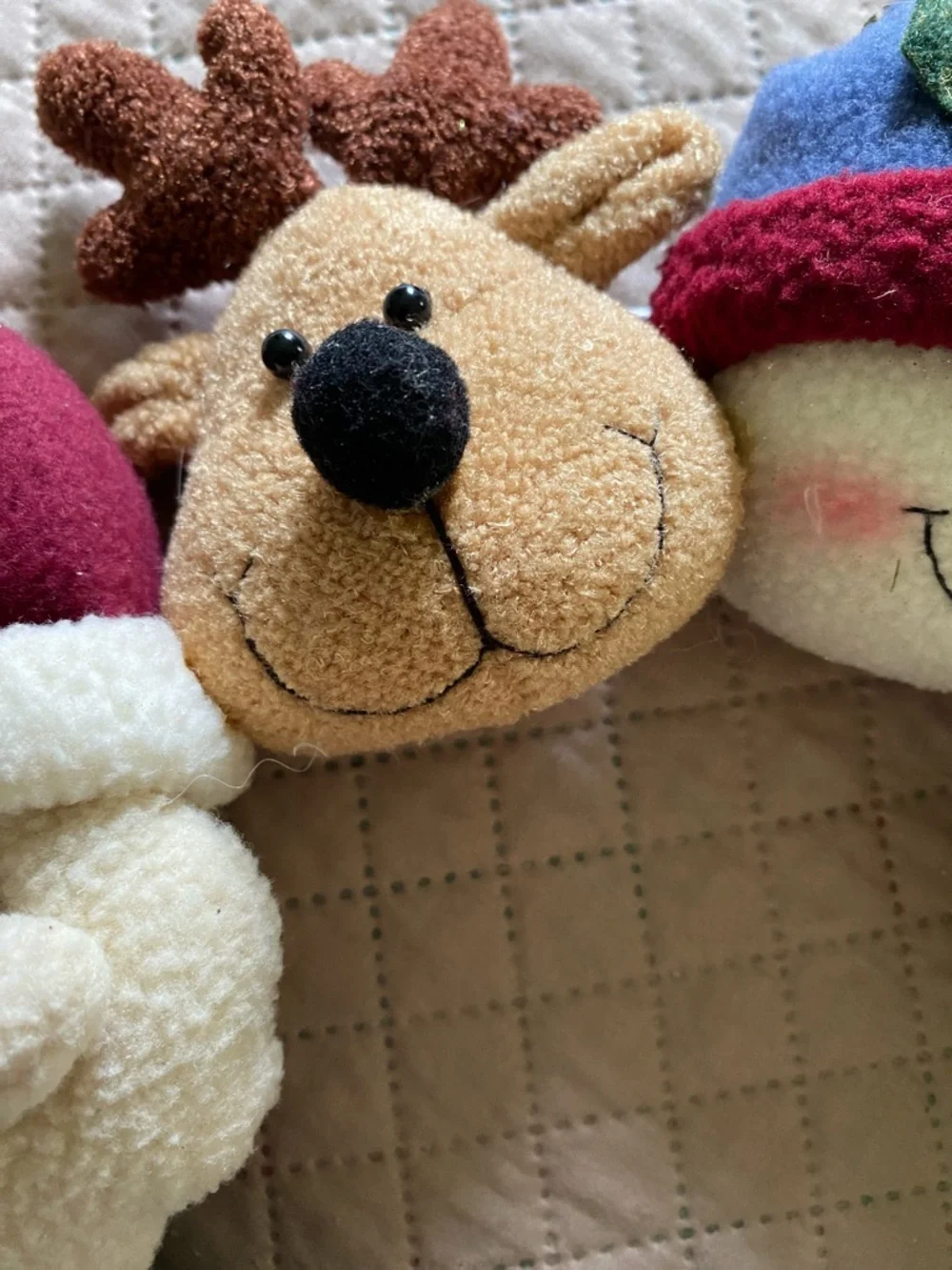 Plush Holiday Wreath with Snowman, Reindeer & Santa Faces - Red & Blue